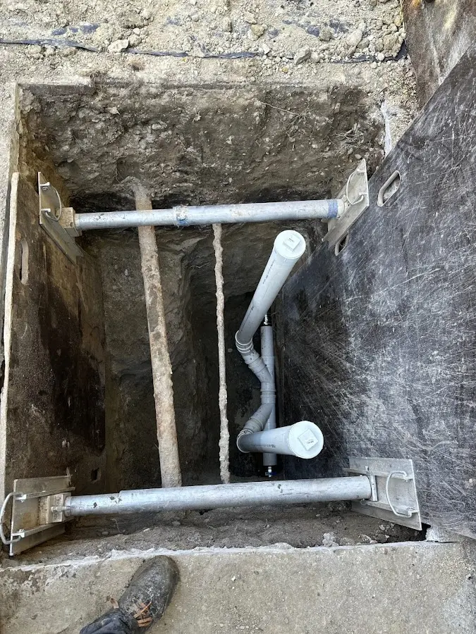 Experienced plumber completing Gas Line Repair work in Louisville